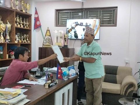 मेरो पहुँच भन्दा बाहिरको कुरा भएकोले कुनै पनि काम अगाडि बढ्दैन: नगर प्रमुख